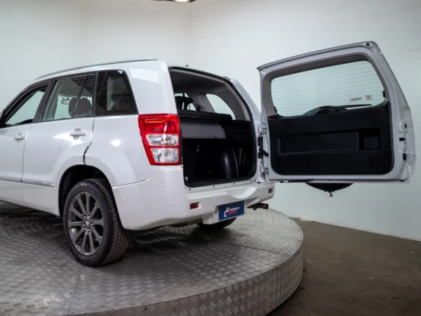 SUZUKI GRAND NOMADE 2016 usado — Pompeyo Carrasco — foto 9