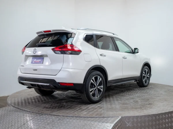 NISSAN X-TRAIL 2018 usado — Pompeyo Carrasco — foto 6