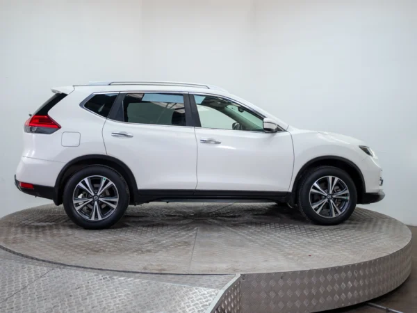 NISSAN X-TRAIL 2018 usado — Pompeyo Carrasco — foto 7