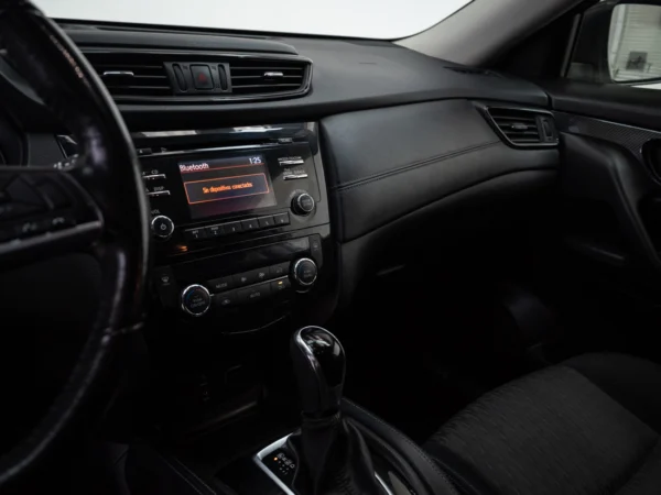 NISSAN X-TRAIL 2018 usado — Pompeyo Carrasco — foto 11