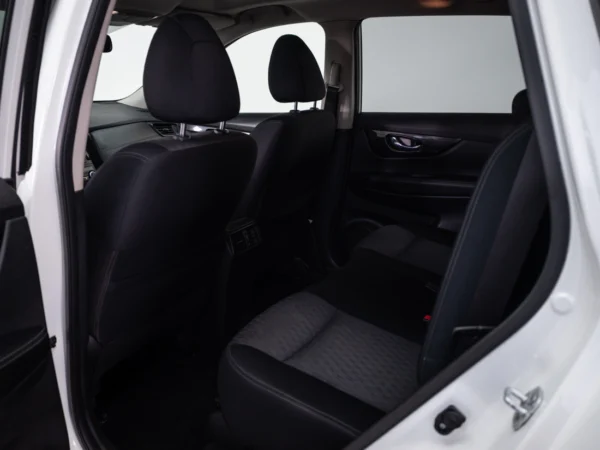 NISSAN X-TRAIL 2018 usado — Pompeyo Carrasco — foto 13
