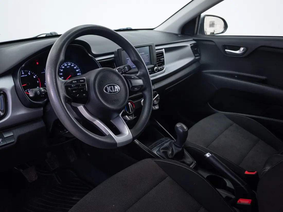 KIA Rio5 — foto 9 de 18