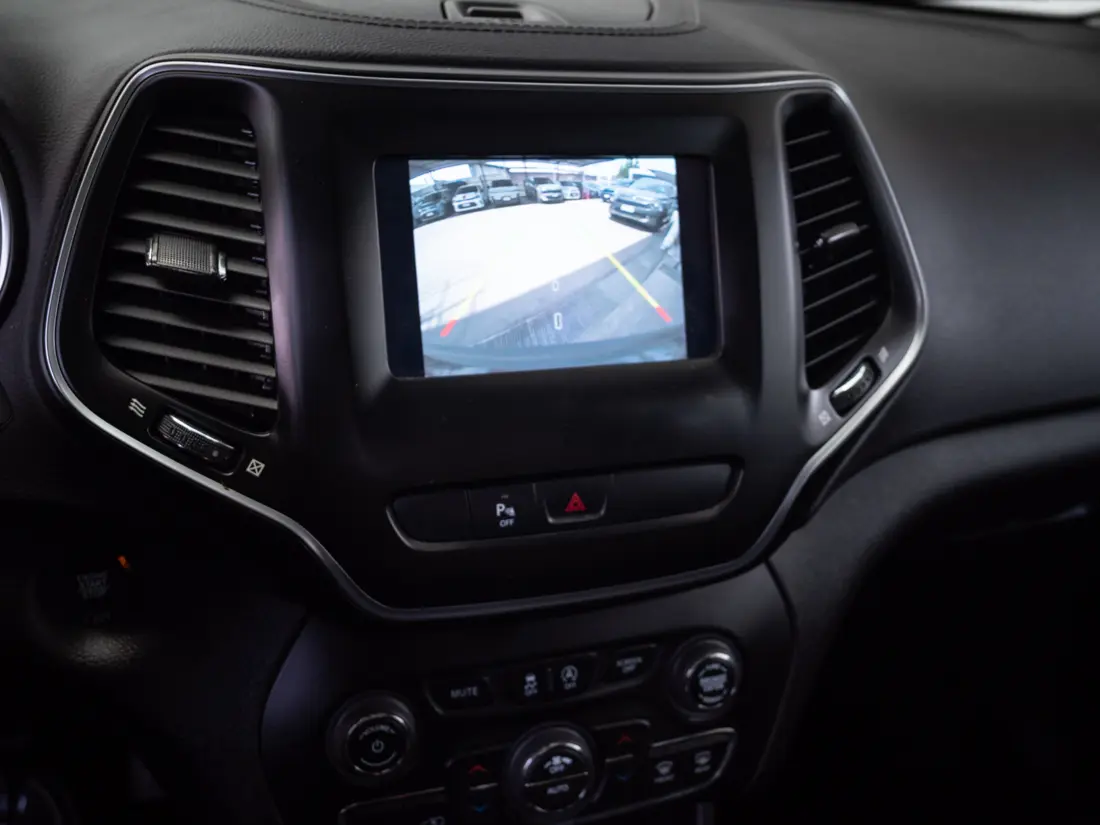 JEEP CHEROKEE 2.4 LONGITUDE 4X2 AT 5P 2019