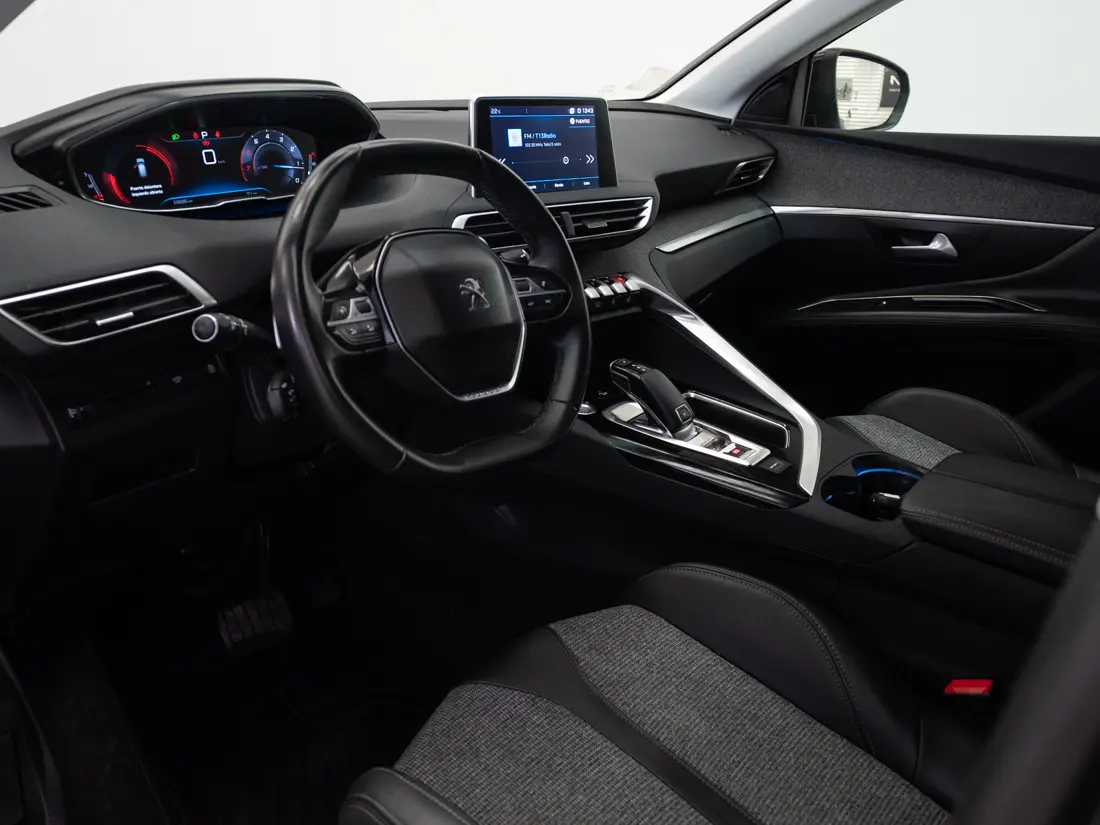Peugeot 3008 — foto 10 de 19
