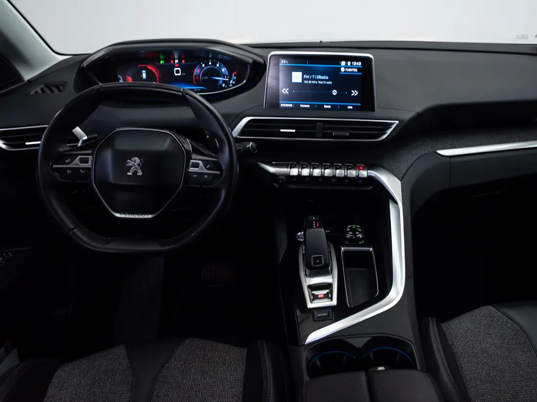 Peugeot 3008 — foto 14 de 19