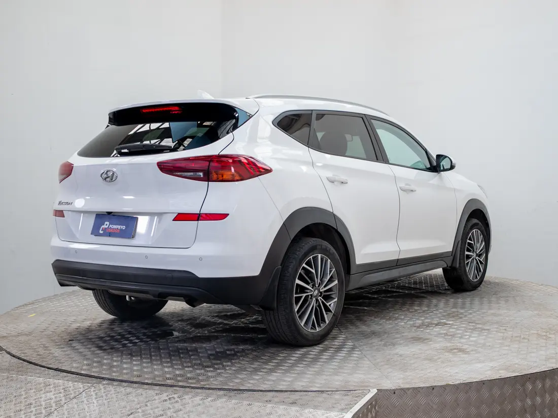 Hyundai Tucson — foto 6 de 19