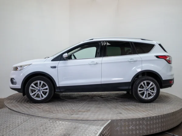 FORD ESCAPE 2019 usado — Pompeyo Carrasco — foto 3