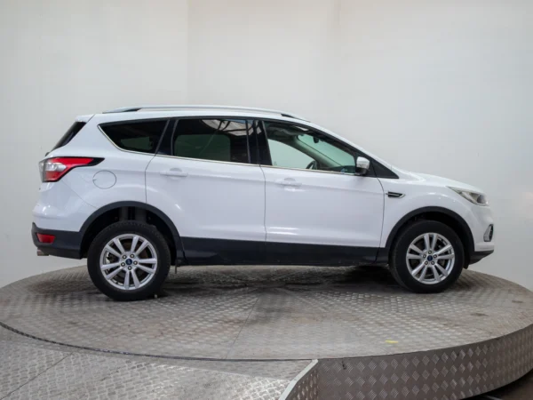 FORD ESCAPE 2019 usado — Pompeyo Carrasco — foto 7