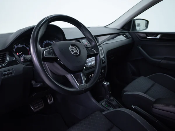 SKODA SPACE 2019 usado — Pompeyo Carrasco — foto 10