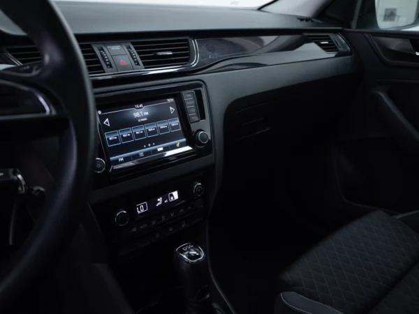 SKODA SPACE 2019 usado — Pompeyo Carrasco — foto 11