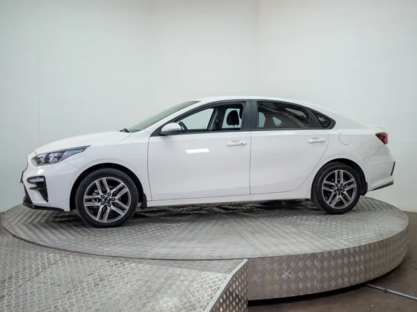 Kia CERATO 2019 usado — Pompeyo Carrasco — foto 3
