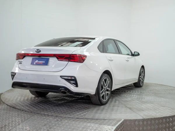 Kia CERATO 2019 usado — Pompeyo Carrasco — foto 6