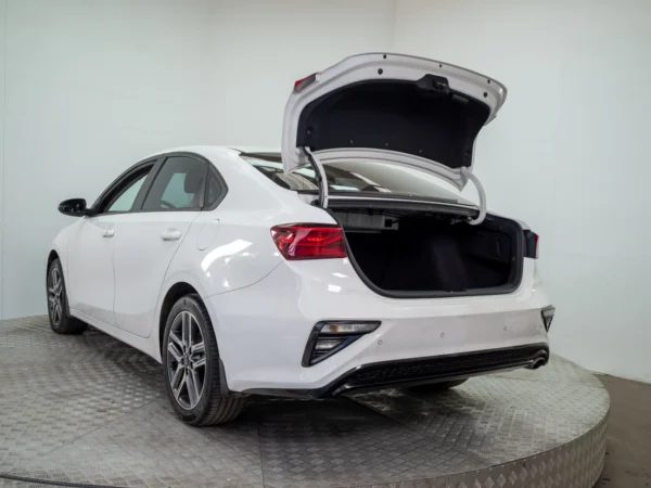 Kia CERATO 2019 usado — Pompeyo Carrasco — foto 9