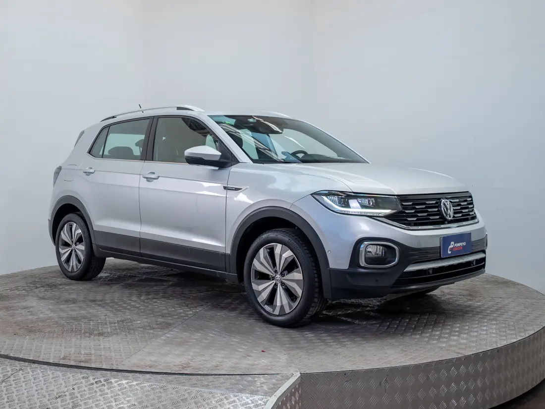 Geely Coolray — foto 3 de 18
