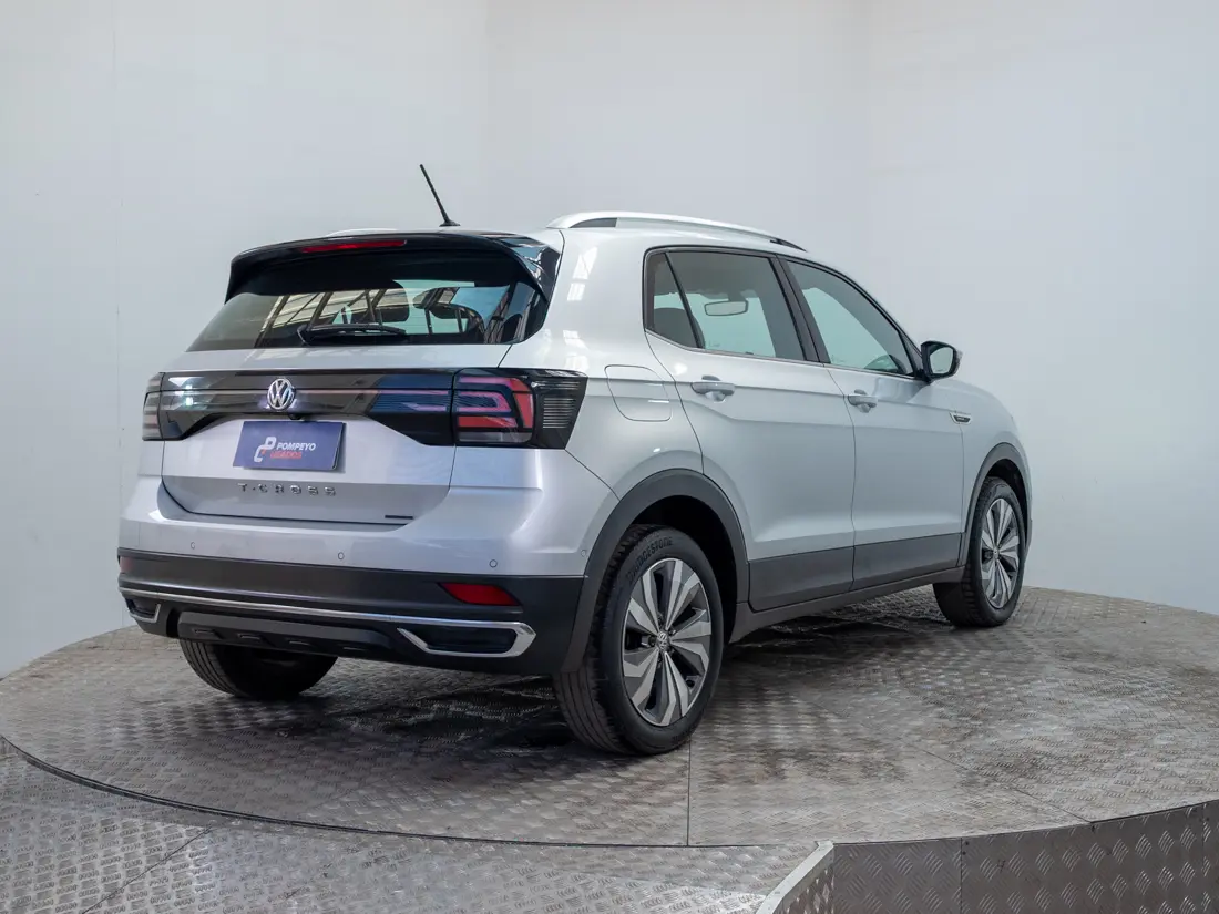 Volkswagen T-Cross — foto 6 de 17