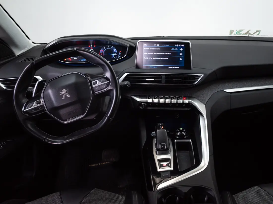 Peugeot 3008 — foto 15 de 19