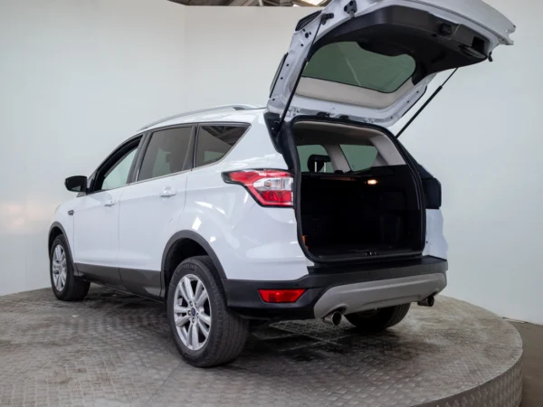 FORD ESCAPE 2020 usado — Pompeyo Carrasco — foto 9