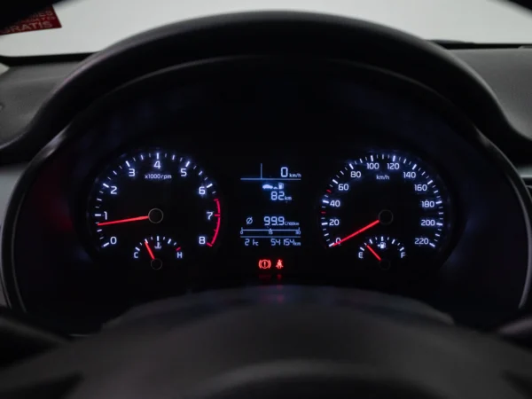 Kia RIO 5 2020 usado — Pompeyo Carrasco — foto 12