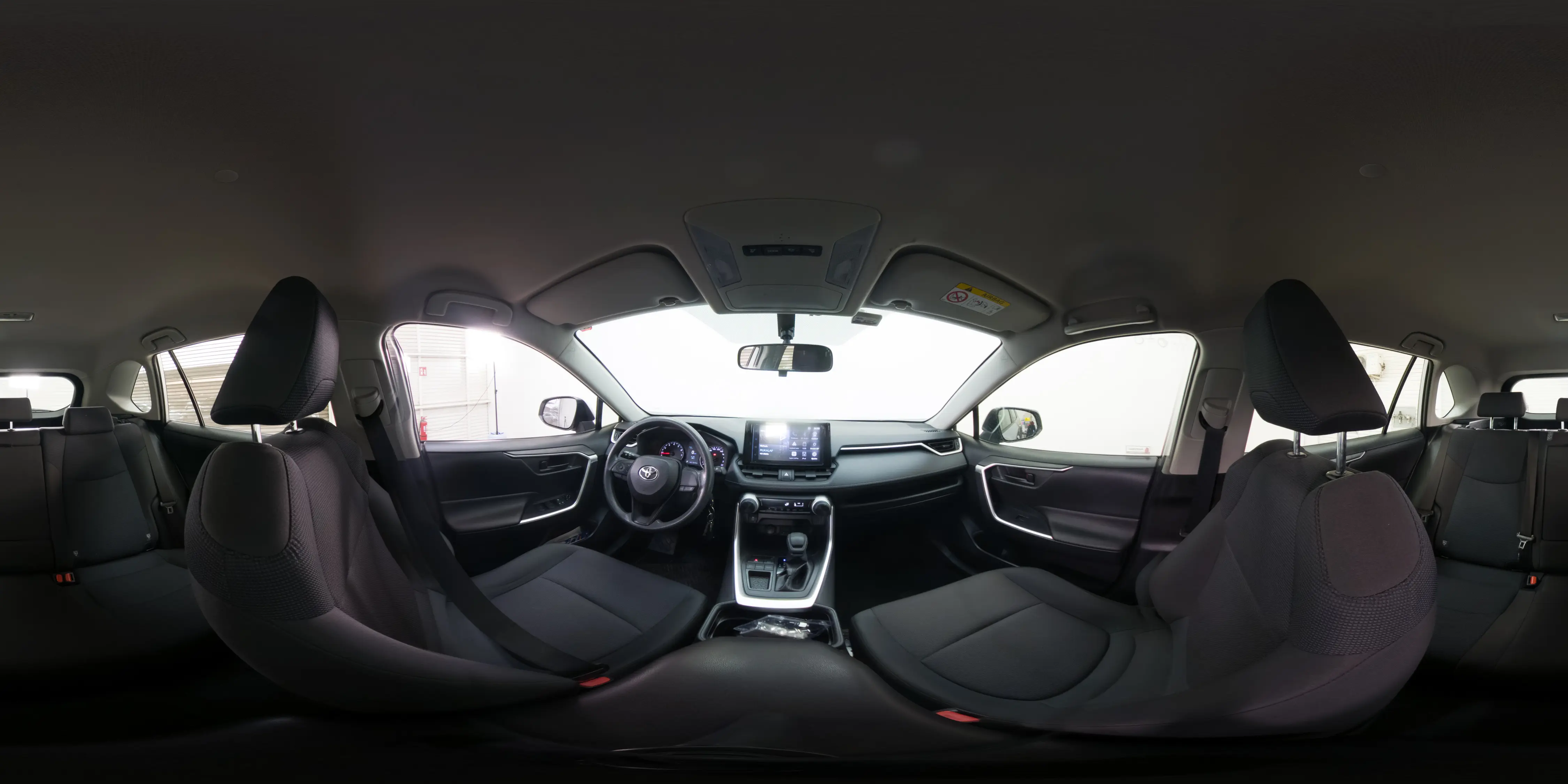 Toyota RAV4 — foto 18 de 19