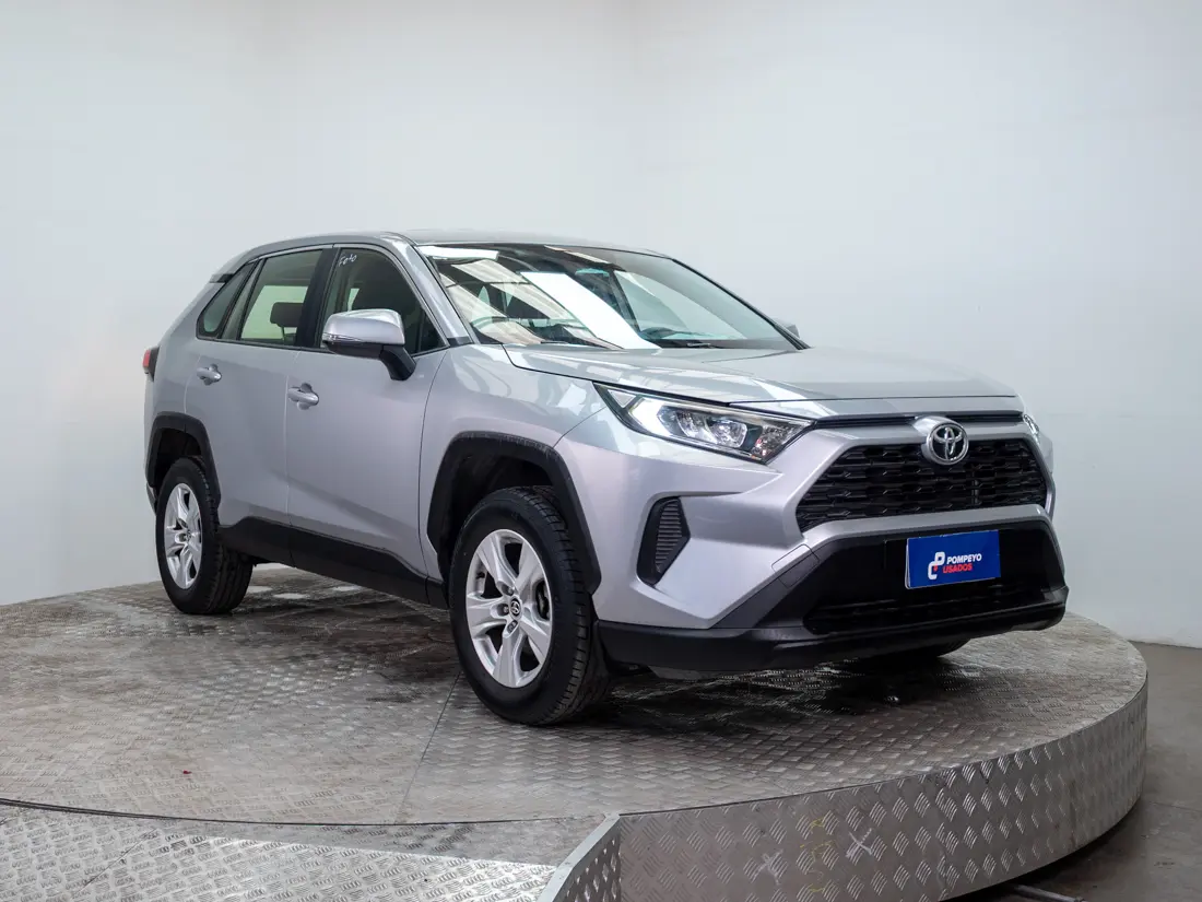 Toyota RAV4 — foto 19 de 19