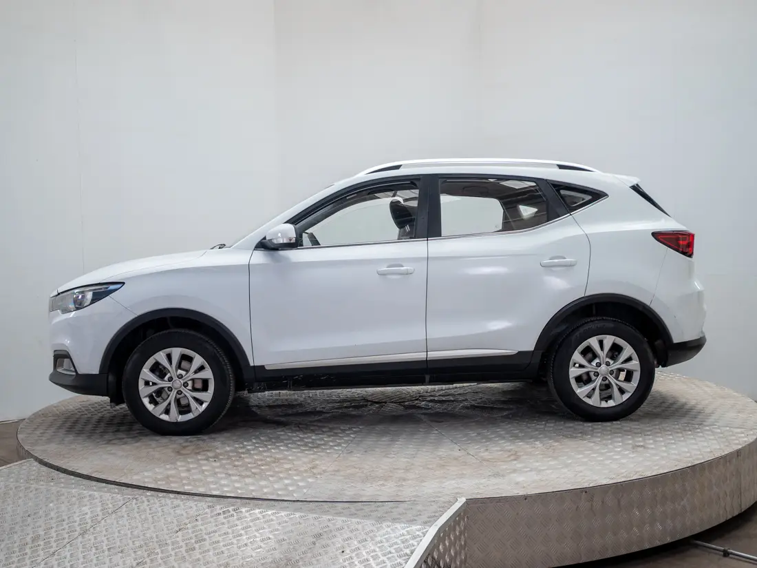 MG ZS 1.5 STD MT 2020