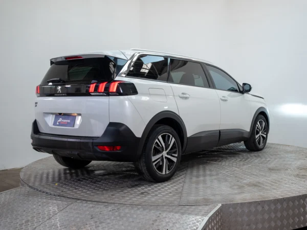 Peugeot 5008 2021 usado — Pompeyo Carrasco — foto 6