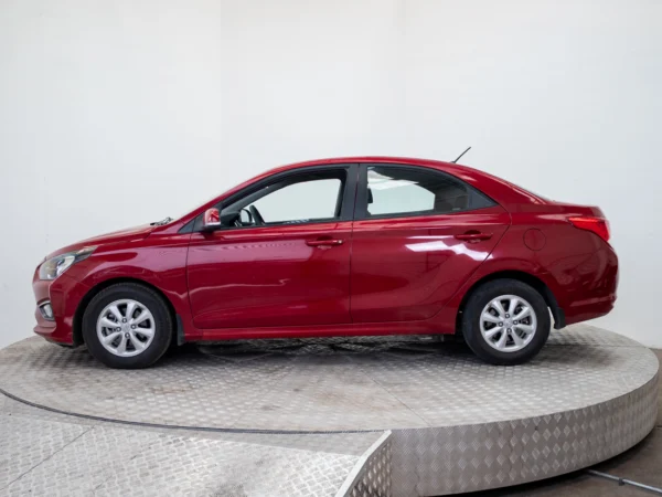 HYUNDAI VERNA 2021 usado — Pompeyo Carrasco — foto 3
