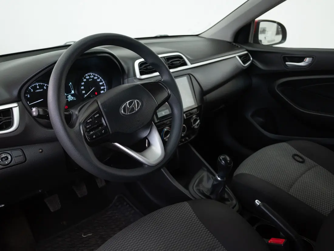 HYUNDAI VERNA 1.4 SEL MT 2021