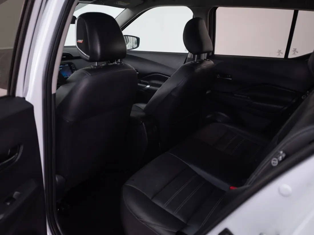 Nissan Kicks — foto 13 de 19