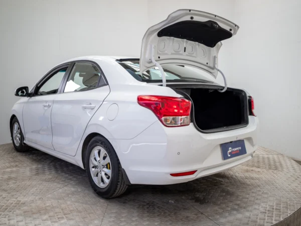 HYUNDAI VERNA 2022 usado — Pompeyo Carrasco — foto 10