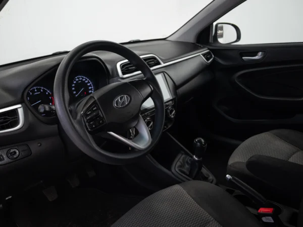 HYUNDAI VERNA 2022 usado — Pompeyo Carrasco — foto 11