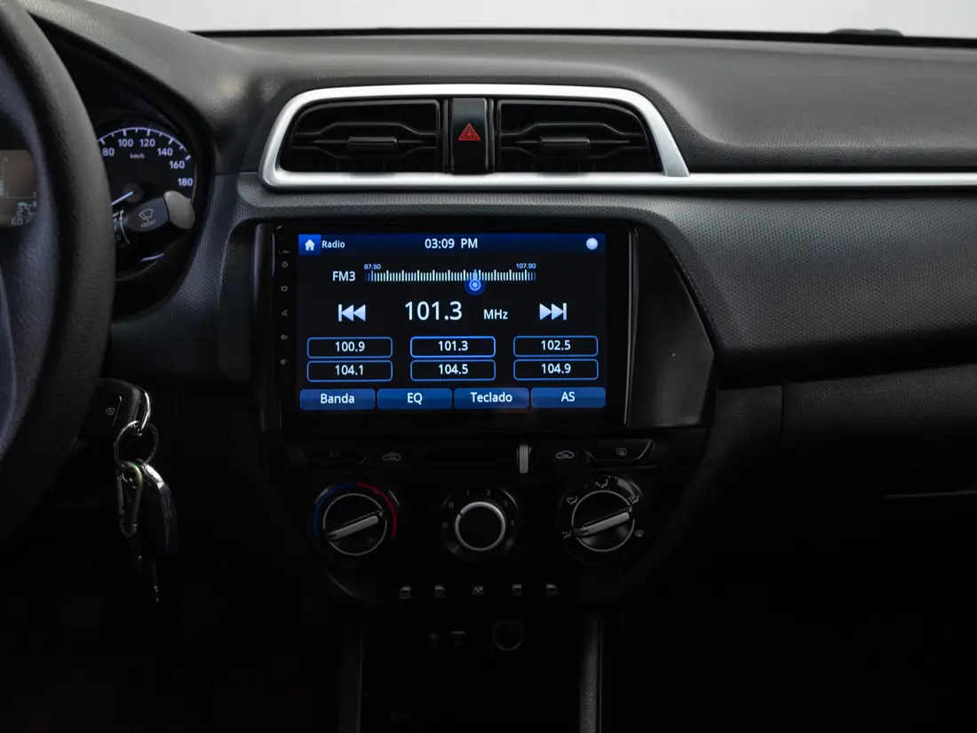 Hyundai Verna — foto 15 de 19