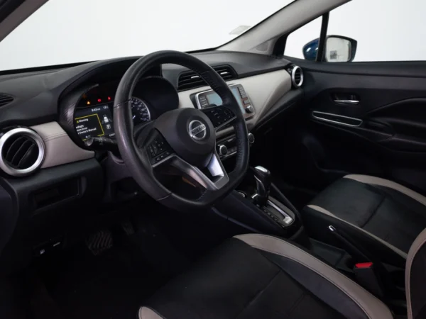NISSAN VERSA 2022 usado — Pompeyo Carrasco — foto 10