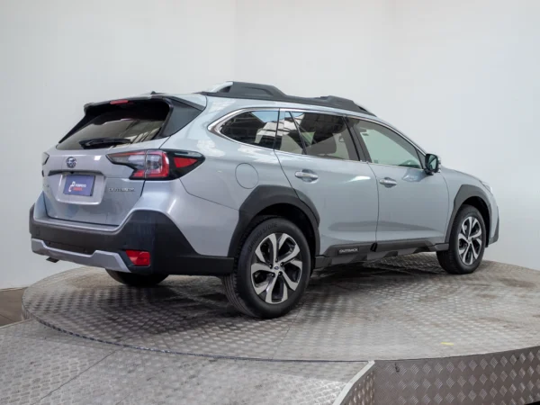 Subaru OUTBACK 2022 usado — Pompeyo Carrasco — foto 6