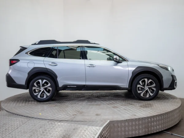 Subaru OUTBACK 2022 usado — Pompeyo Carrasco — foto 7