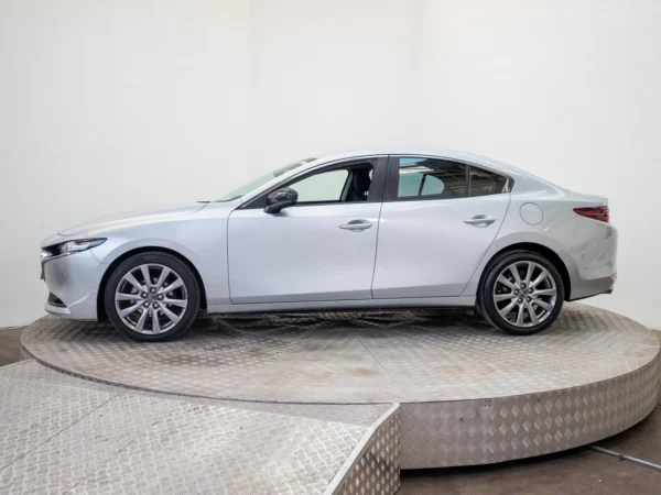 MAZDA 3 2016 usado — Pompeyo Carrasco — foto 3