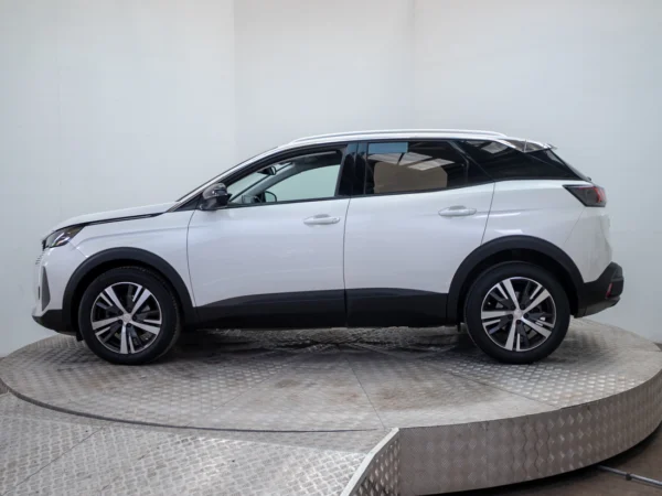 Peugeot 3008 2022 usado — Pompeyo Carrasco — foto 3