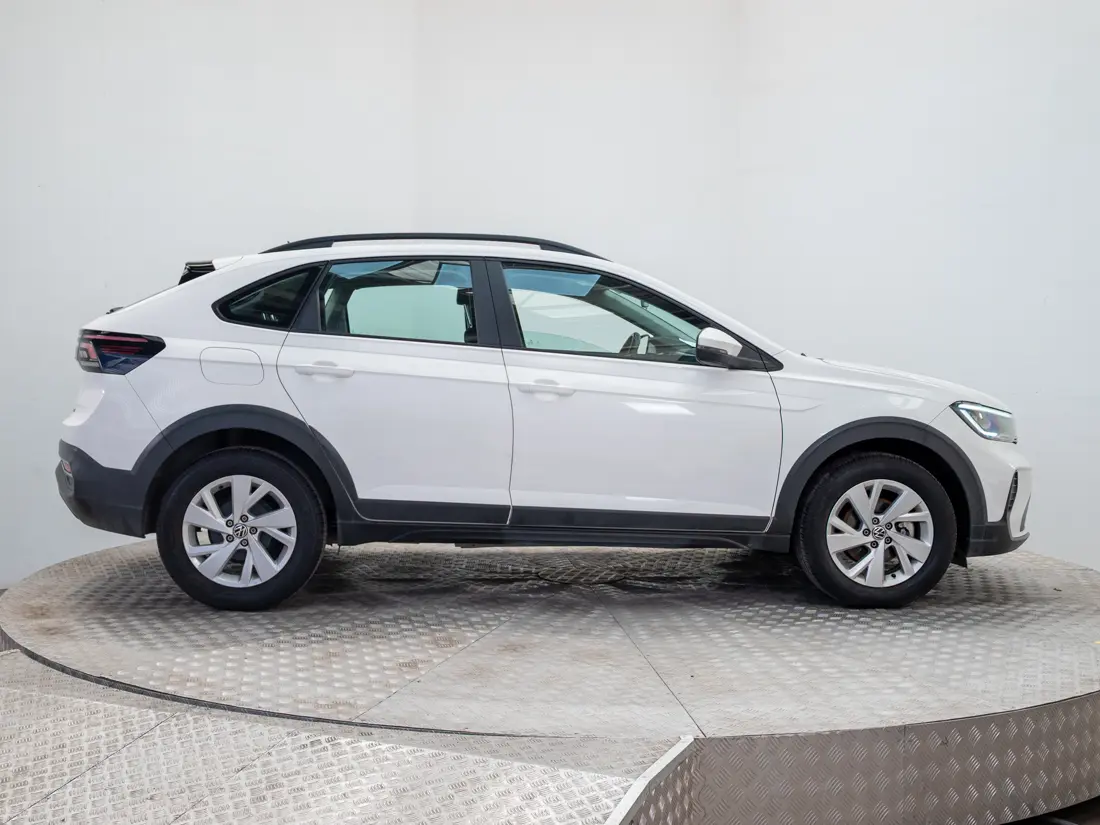 Volkswagen Nivus — foto 8 de 20