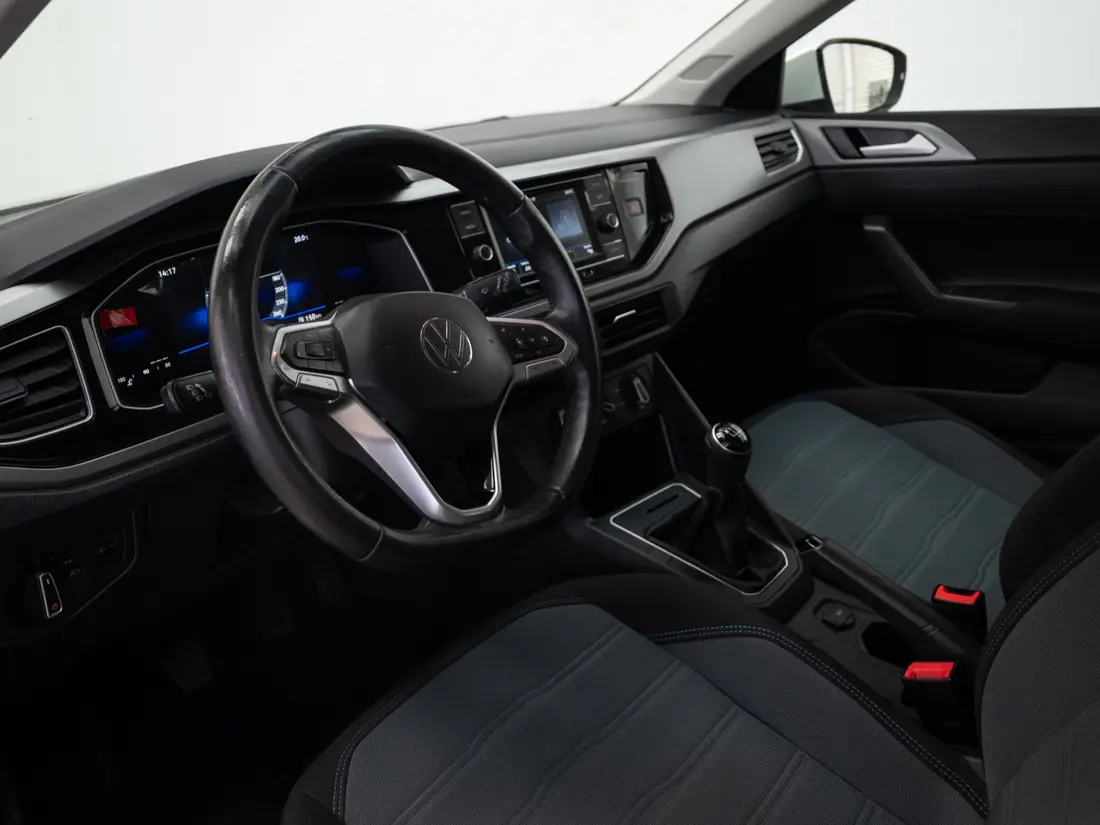 Volkswagen Nivus — foto 11 de 20