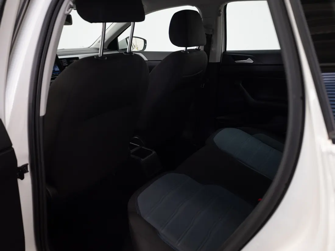 Volkswagen Nivus — foto 14 de 20