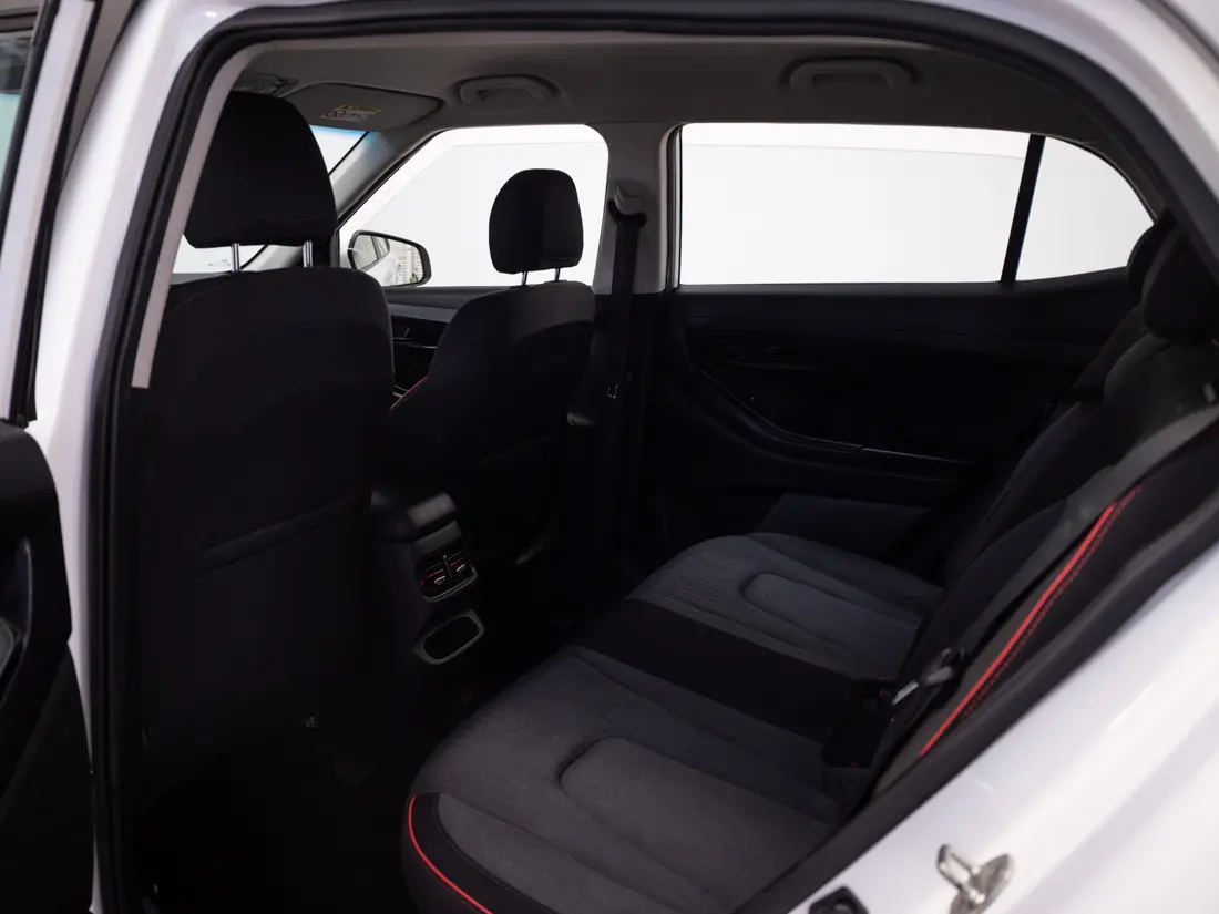 Hyundai Creta — foto 13 de 18