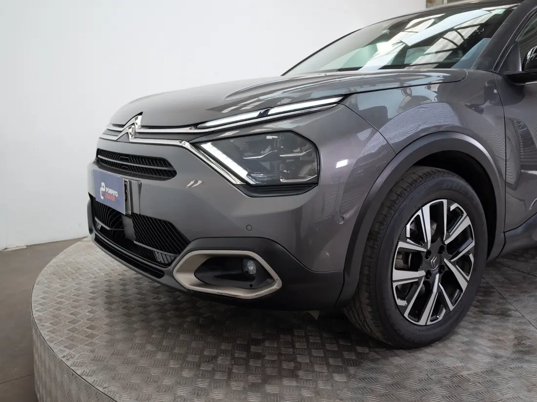 Citroën C4 — foto 18 de 20