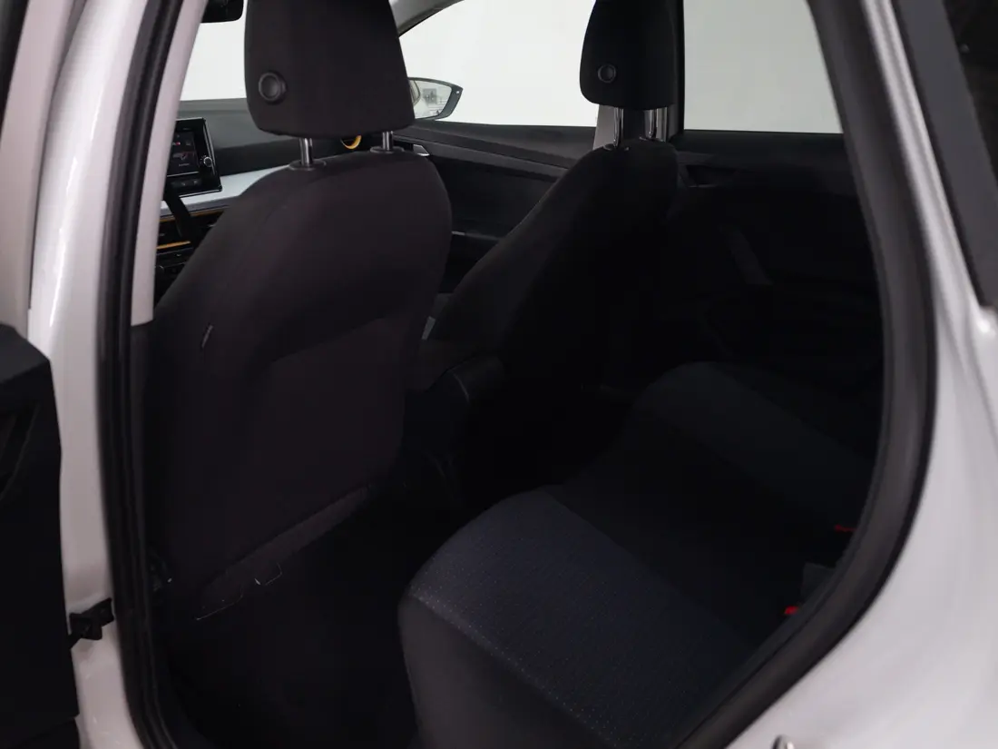 SEAT Ibiza — foto 13 de 18