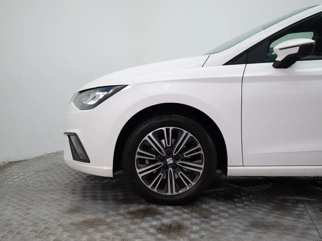 SEAT Ibiza — foto 16 de 18