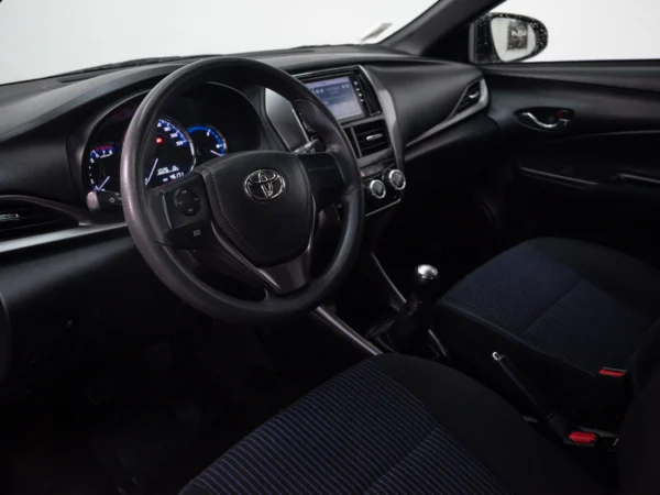 TOYOTA YARIS 2022 usado — Pompeyo Carrasco — foto 10