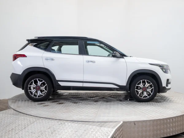Kia SELTOS 2022 usado — Pompeyo Carrasco — foto 7