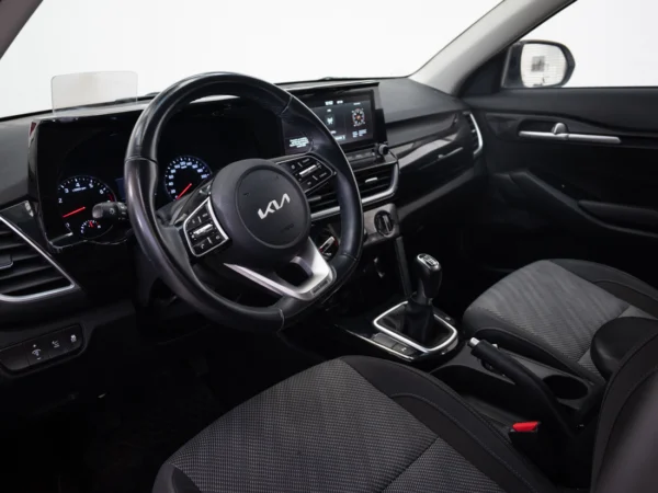 Kia SELTOS 2022 usado — Pompeyo Carrasco — foto 10