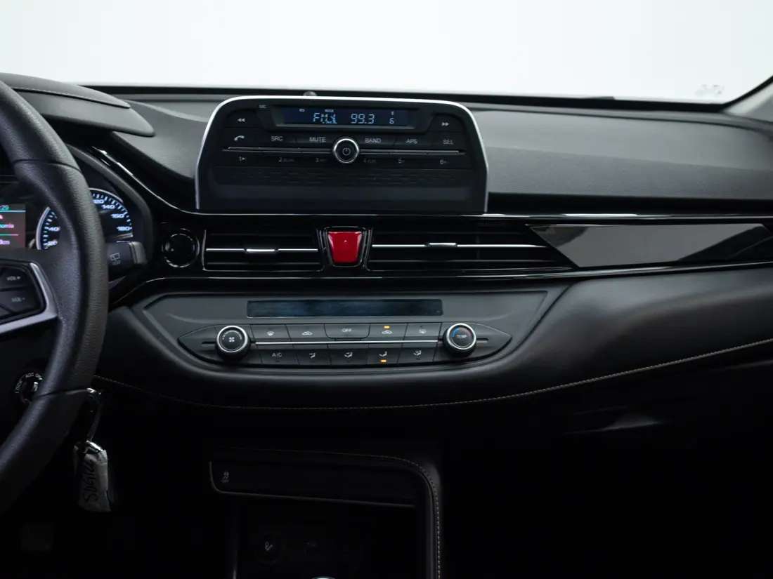 JAC Js4 — foto 15 de 18