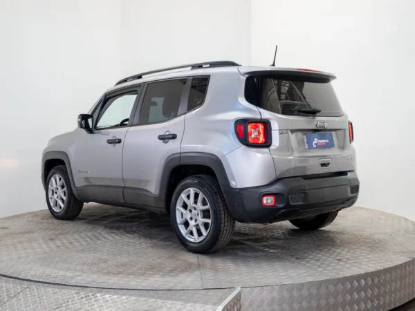 JEEP RENEGADE 2023 usado — Pompeyo Carrasco — foto 4