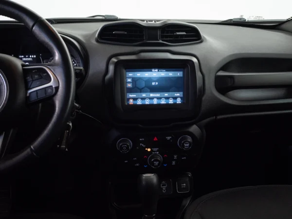 JEEP RENEGADE 2023 usado — Pompeyo Carrasco — foto 15